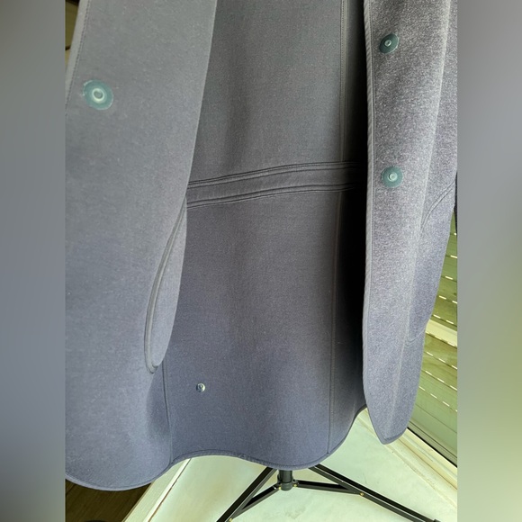 Lululemon City Bound Wrap - Picture 8 of 10